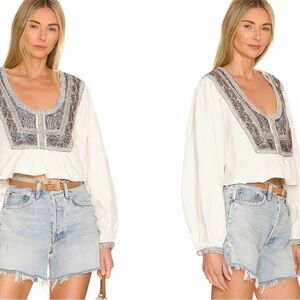 Free People Iggie Embroidered Crop Top Ivory
SZ XSmall Baloon Sleeves Boho EUC